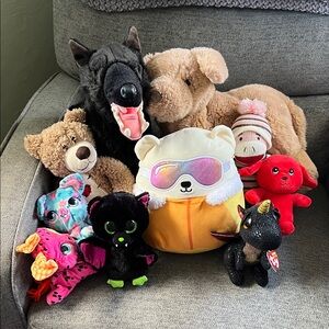 Plush Toy Collection with Bear and Dragon some collectors edition all for o$20